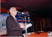 	الشاعر الدكتور حسن طلب