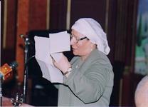 الشاعرة حياة ابو النصر