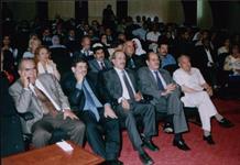 الاول من اليمين الشاعر الفلسطينى هارون هاشم رشيد والاول من اليسار الكاتب يوسف الشريف وبجواره السفير عبد العزيز الكميم