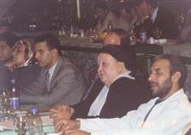 بعض الحضور ويظهر الشاعر ايهاب البشبيشي والشاعر احمد الجعفرى